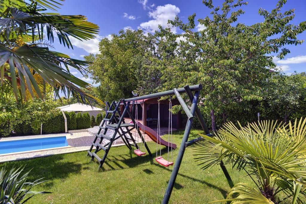 Villa Semy Pazin Exterior foto